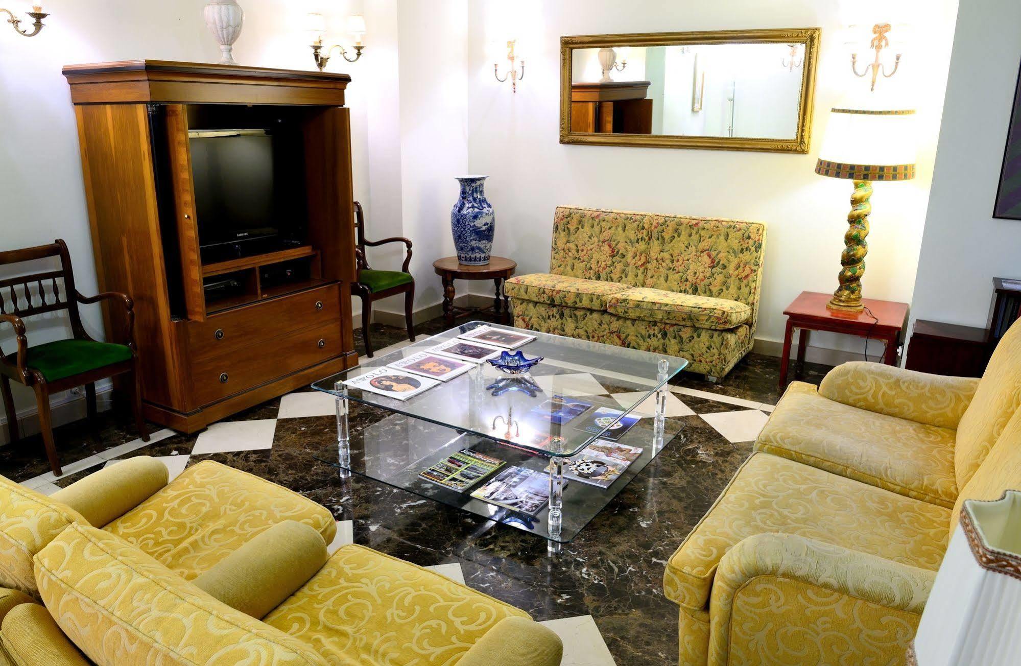 Hostal Arriazu Пампона Екстериор снимка